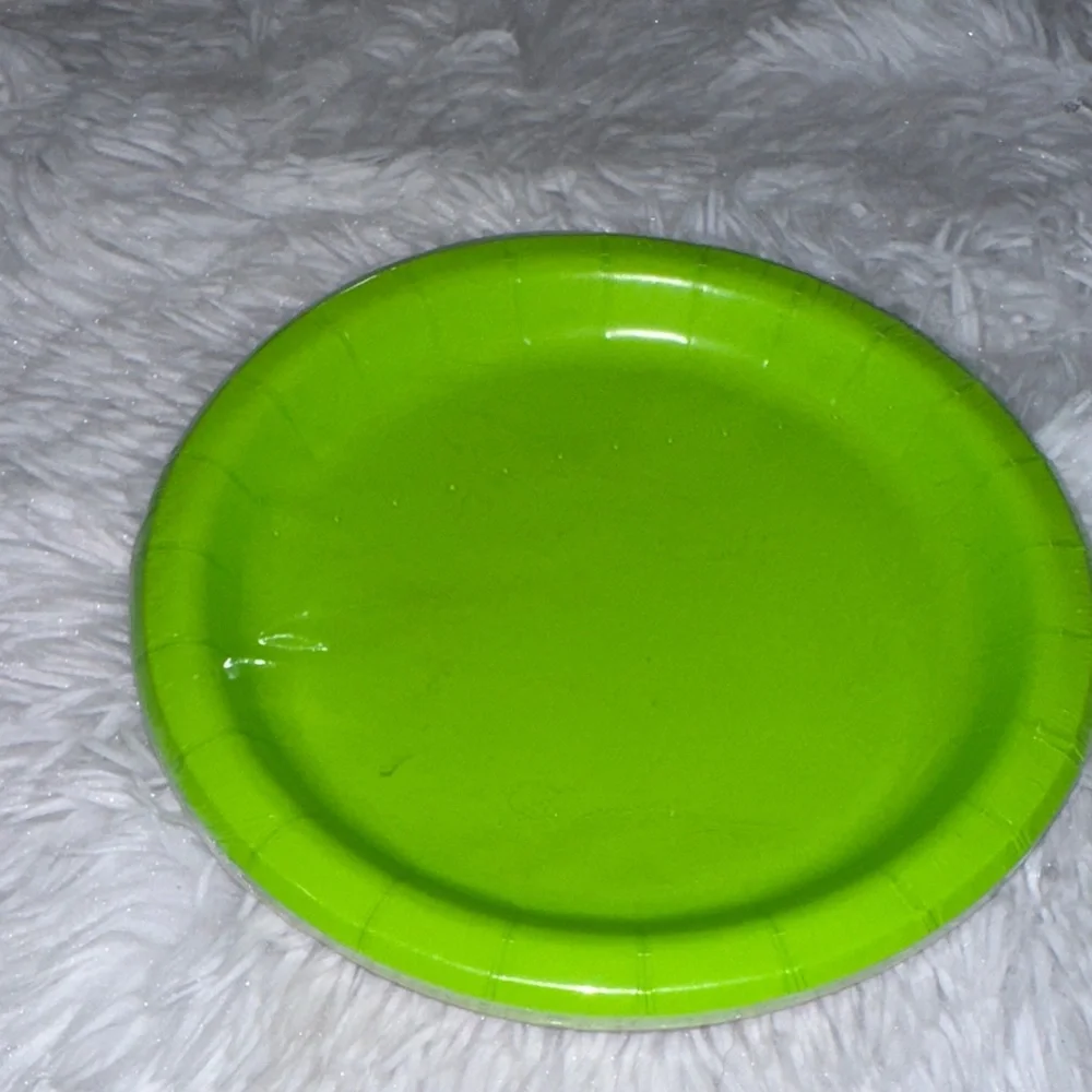 Vibrant Neon Green Party Plates Small 6 3/4 in